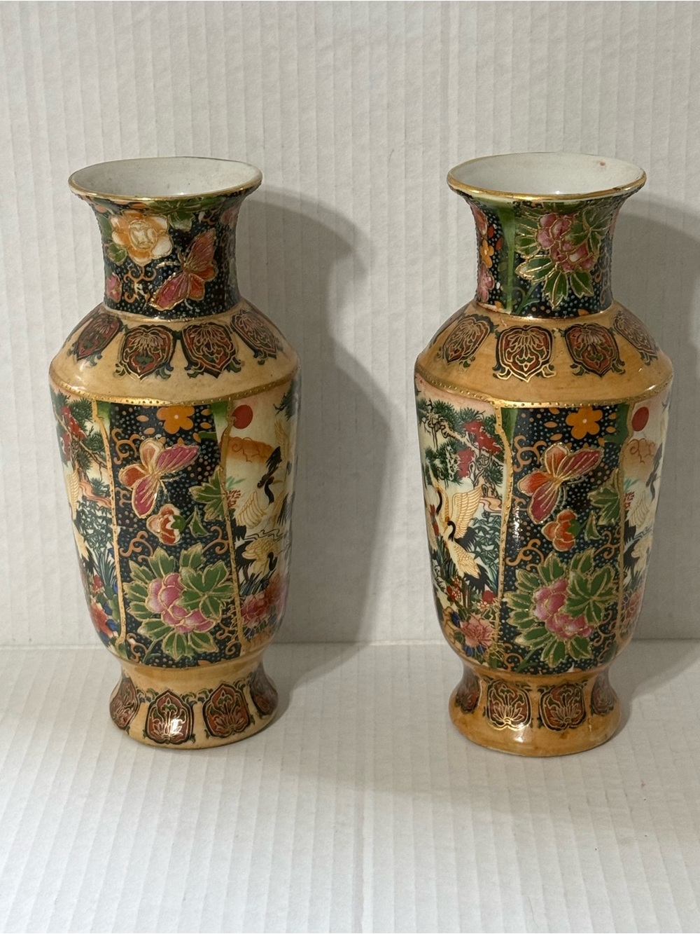 Vintage Floral Satsuma Gold Gild Moriage Decorative Pair of Vases -
